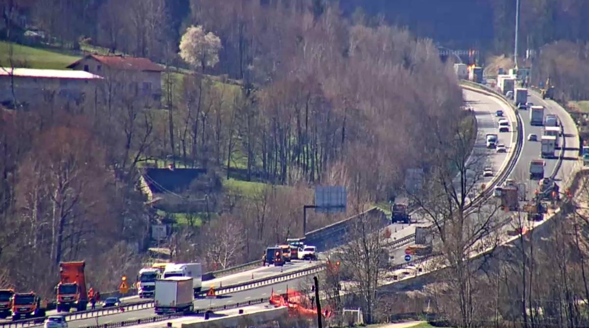 roadworks on the H4 razdrto-ajdovščina